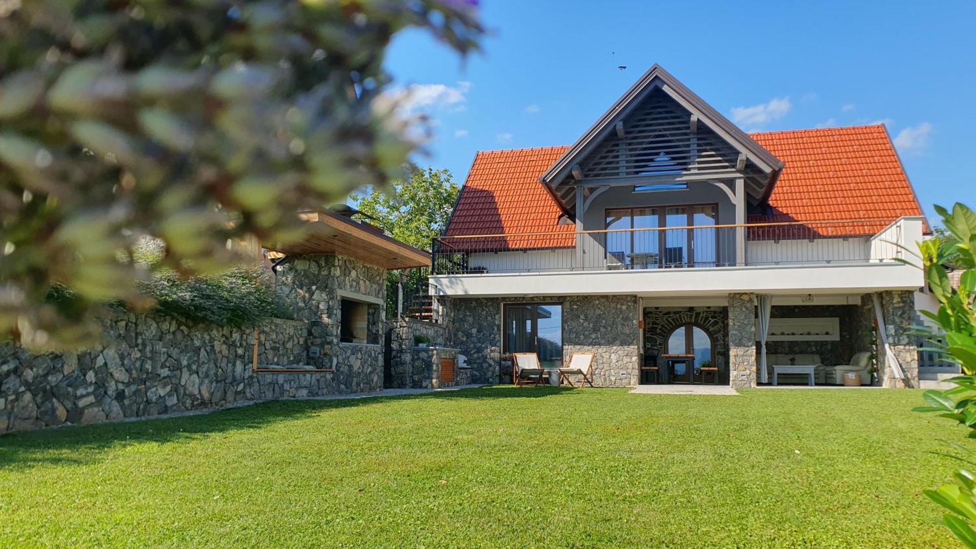 Vineyard Cottage Lan Na Hribu Semic Exteriér fotografie